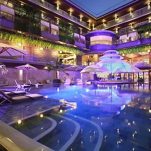 the-crystal-luxury-bay-resort-nusa-dua.ubudhotelsnow.com/